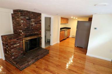 Main picture of 214 W Main St