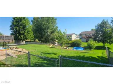 Main picture of 7944 Palmgren Ave NE