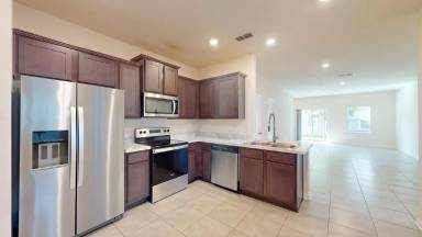 Main picture of 373 Aralia Ln