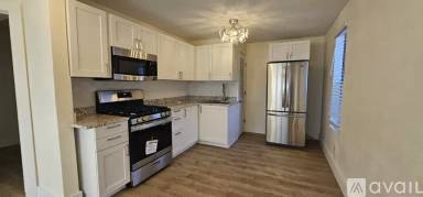 Main picture of 521 13th St NW