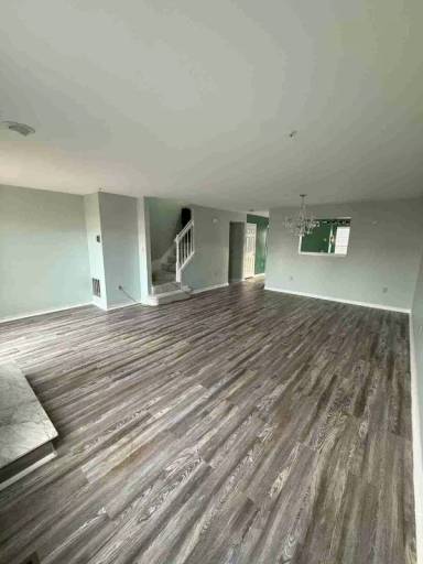 Main picture of 7130 Oberlin Cir