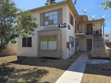 Main picture of 412 1/2 S Maryland Pkwy