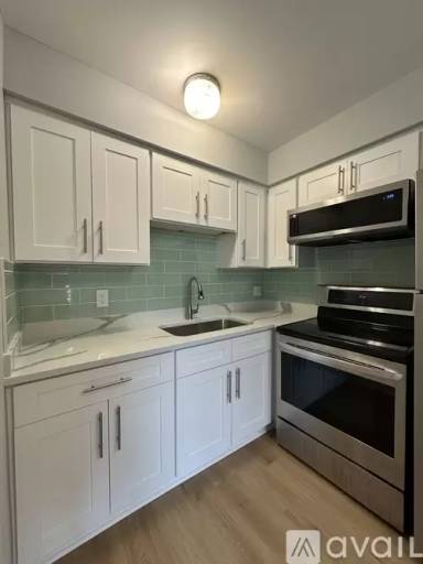 Main picture of 4810 Briarwood Ave