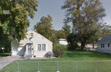 Main picture of 3511 N 44th Ave