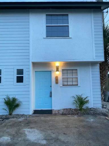 Main picture of 888 8th Ave S