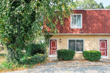 Main picture of 708 E 72nd Ave