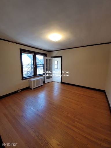 Main picture of 4523 N Wolcott Ave