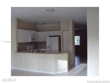 Main picture of 5743 NW 114th Path