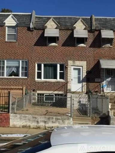 Main picture of 4455 Tolbut St