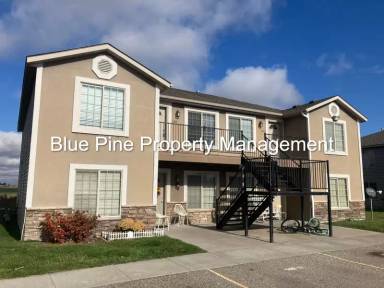 Main picture of 2866 Hunters Loop