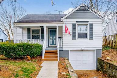 Main picture of 7347 Clovernook Ave