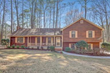 Main picture of 185 Chandler Way