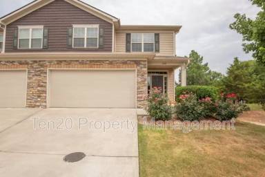 Main picture of 6061 Townes Way