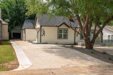 Main picture of 1524 NW 45th St