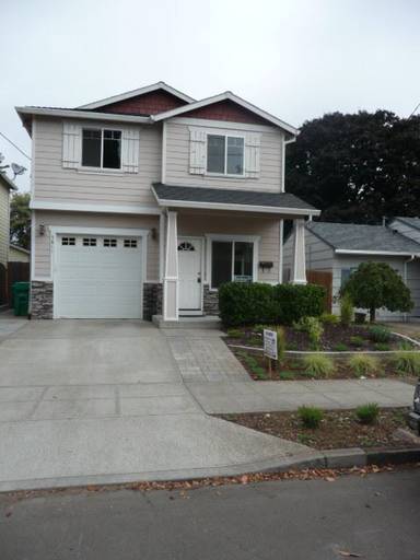 Main picture of 5811 N Yale St