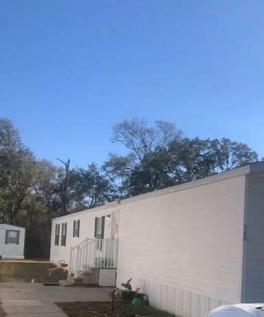 Main picture of 644-58 Reeves Dr & 646-48 Navy St