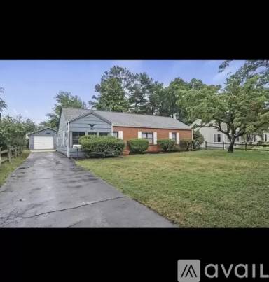 Main picture of 154 Orchard Ave