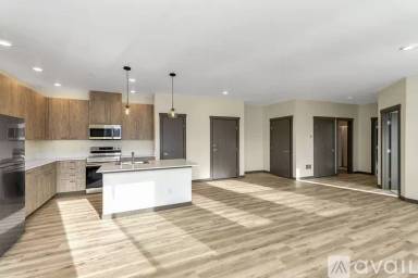 Main picture of 13521 97th Ave E