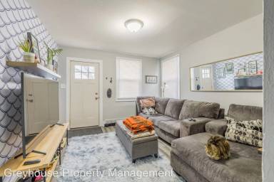 Main picture of 475 Madison St
