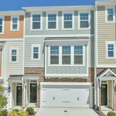 Main picture of 1087 Manorhaven Dr