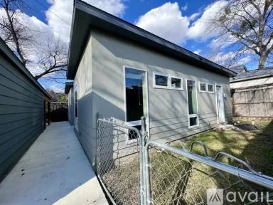 Main picture of 5215 Goodwin Ave