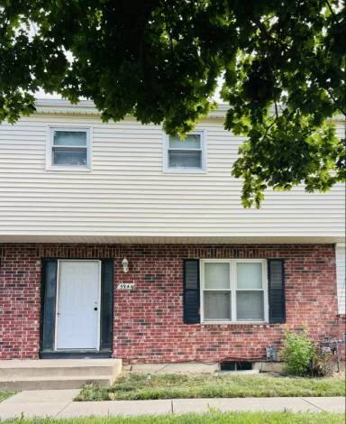 Main picture of 5944 E 129th St