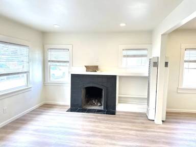 Main picture of 17 Cambridge Ave
