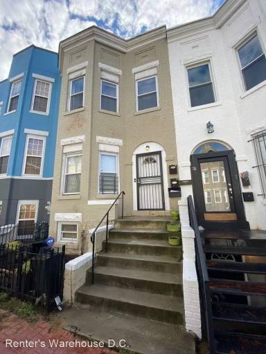 Main picture of 25 Todd Pl NE