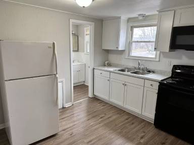 Main picture of 308 E Walnut St