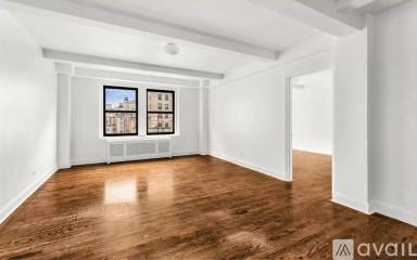 Main picture of 270 W 72nd St