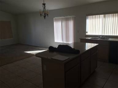 Main picture of 871 N Granada Dr