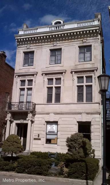 Main picture of 2020 Monument Ave
