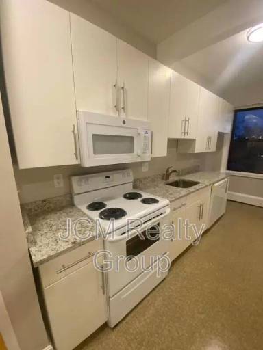 Main picture of 315 Blue Hill Ave
