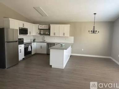 Main picture of 740 NE Loper Ave