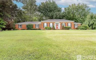 Main picture of 493 Evans Ln