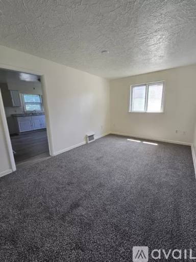 Main picture of 72 W Summit St