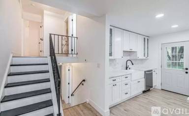 Main picture of 7970 Ramsgate Cir N