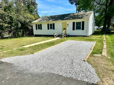 Main picture of 1005 Glenburnie Rd