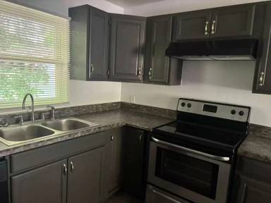 Main picture of 3132 Knoxville Hwy
