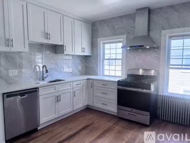 Main picture of 34 Springdale St
