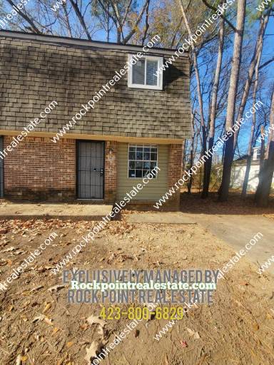 Main picture of 1021 N Larchmont Ave