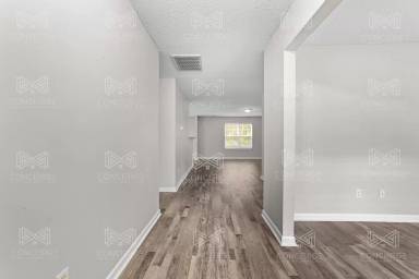 Main picture of 208 Kinnley Ct