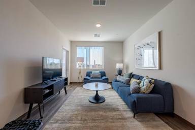 Main picture of 44170 W Honeycutt Ave