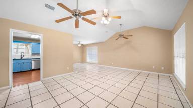 Main picture of 417 Shawnee Dr