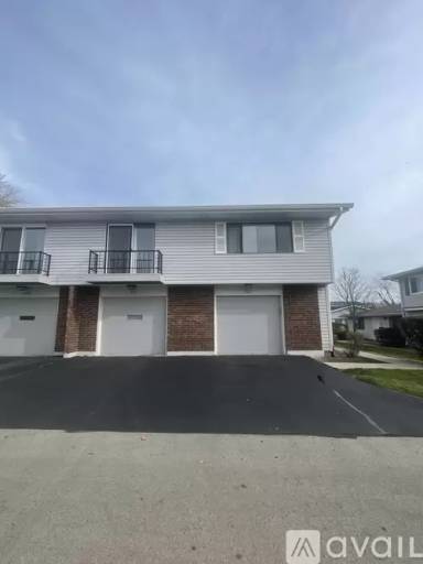 Main picture of 225 Barcliffe Ln