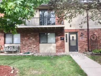 Main picture of 1090 Greenwood Trl W