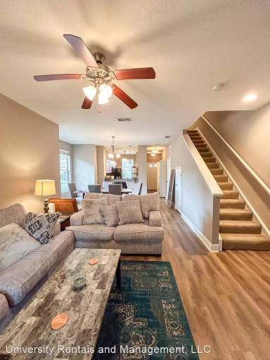 Main picture of Grantwood Condominiums
