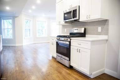 Main picture of 53 Quint Ave