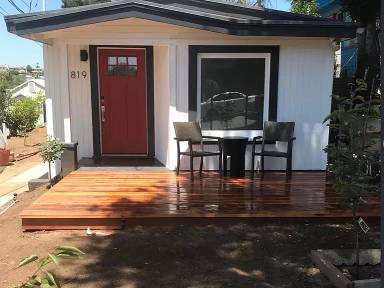 Main picture of 1819 N Alvarado St