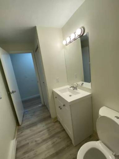 Main picture of 8 Perry St